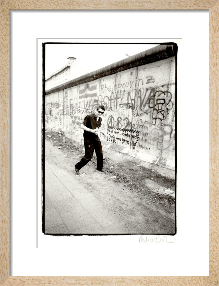 Shane macgowan portrait print (art print, small, natural frame)