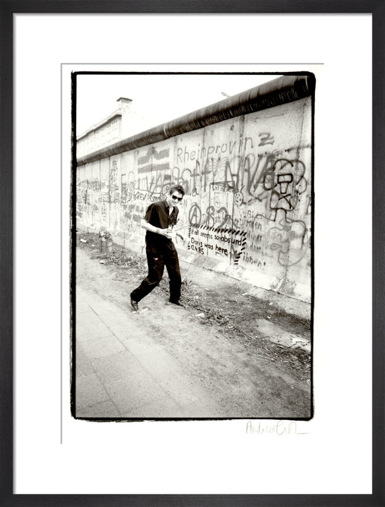 Shane macgowan portrait print (art print, medium, black frame)