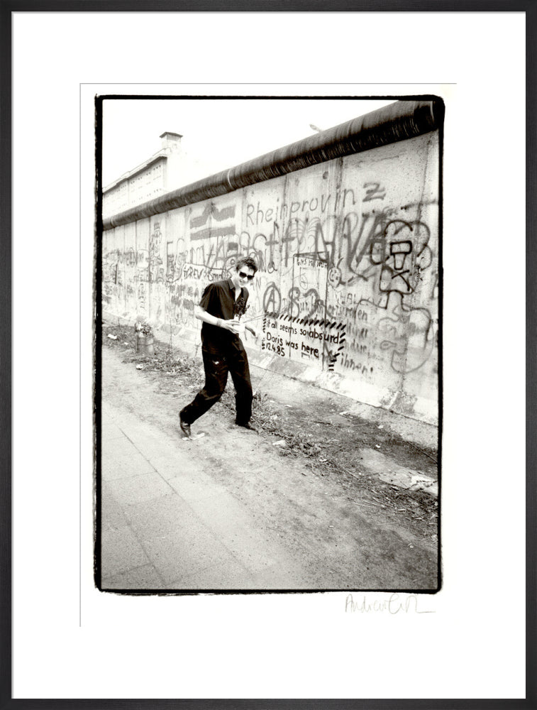 Shane macgowan portrait print (art print, extra large, black frame)