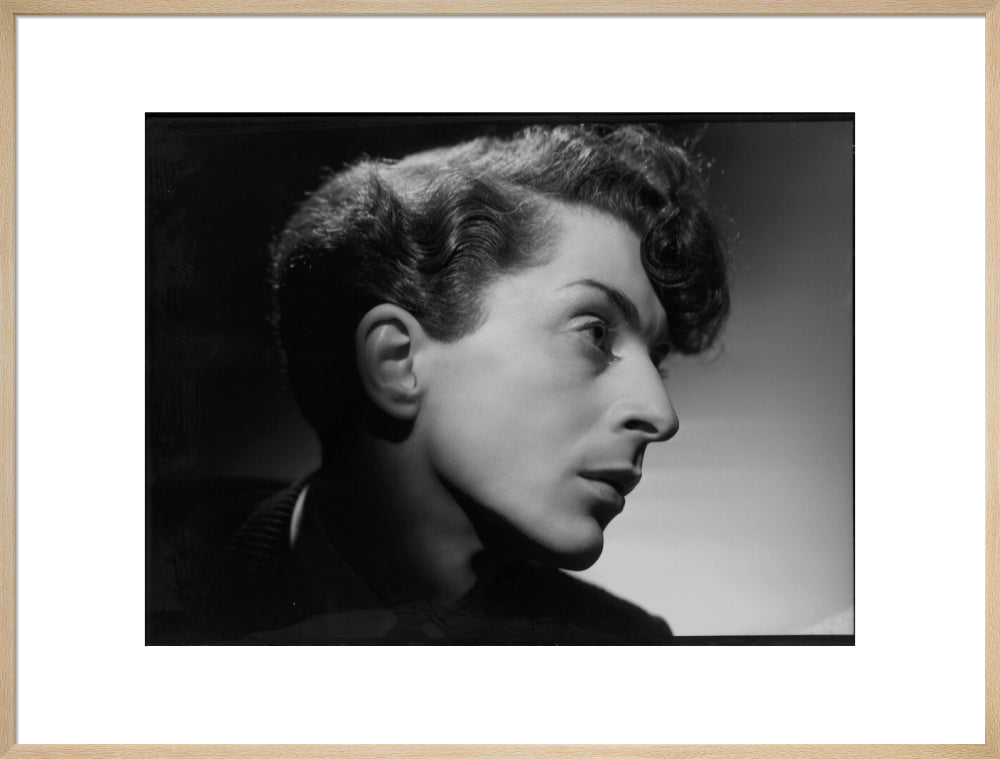 Quentin crisp portrait print (art print, extra large, natural frame)