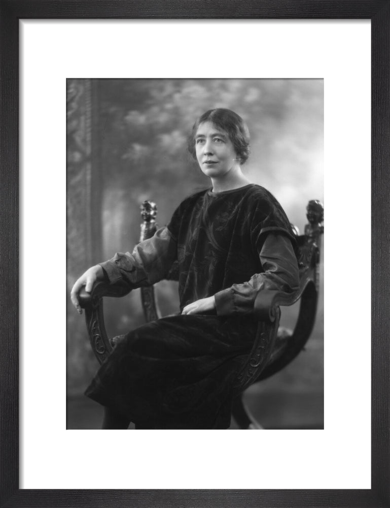 Sylvia pankhurst portrait print (art print, small, black frame)
