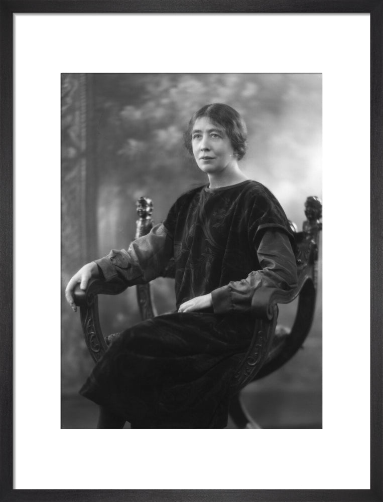 Sylvia pankhurst portrait print (art print, medium, black frame)