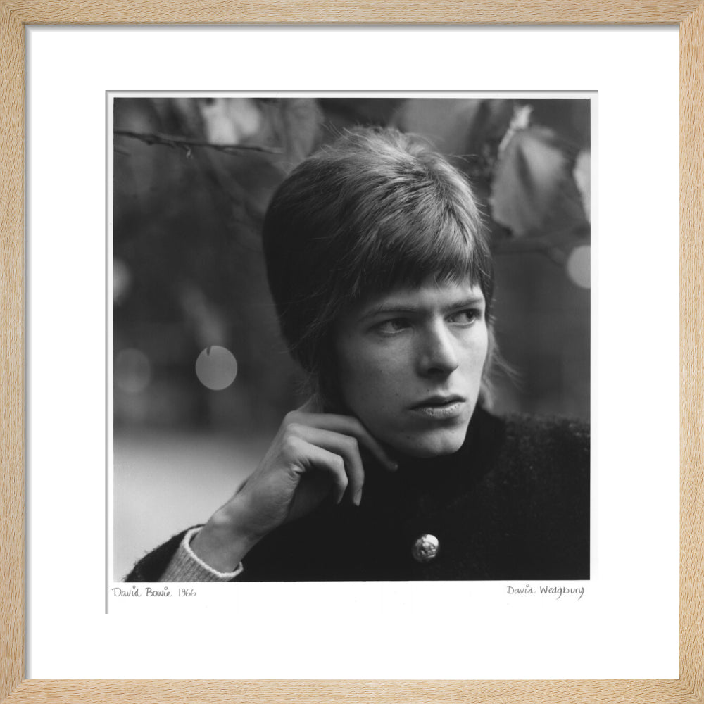 David bowie portrait print (art print, small, natural frame frame)