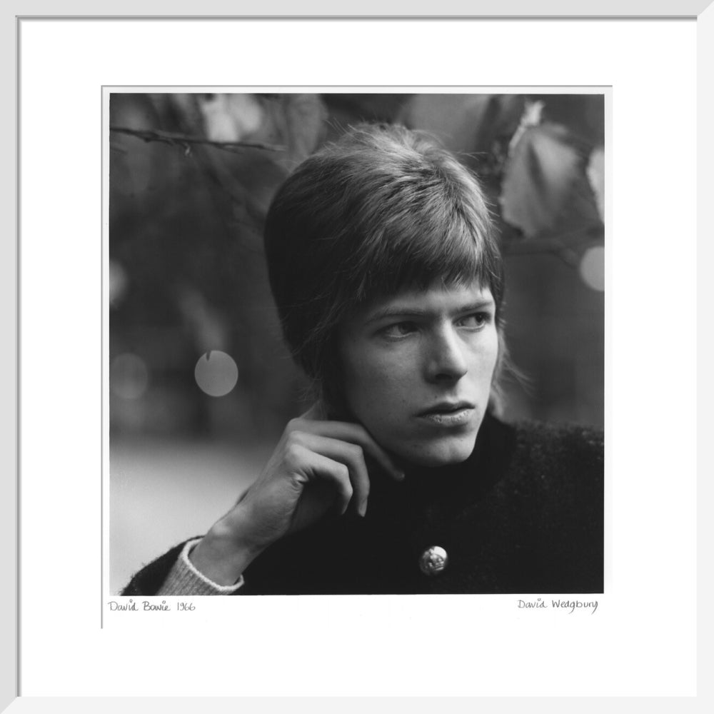 David bowie portrait print (art print, medium, white frame frame)