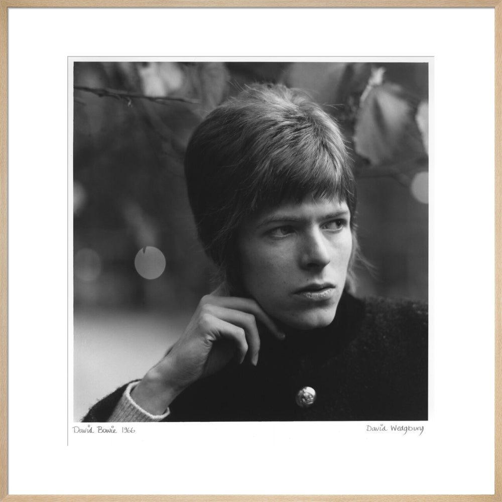 David bowie portrait print (art print, extra large, natural frame frame)