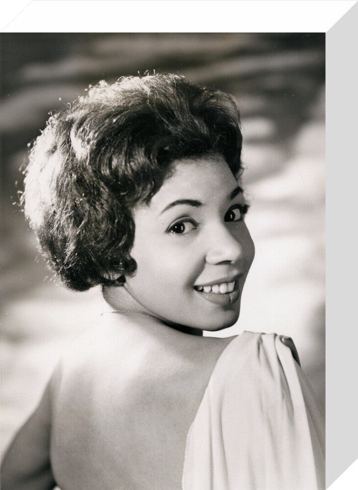 Shirley bassey portrait print (stretched canvas, small, no frame)