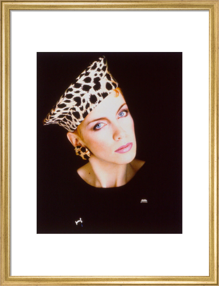 Annie lennox portrait print (art print, medium, gold frame frame)