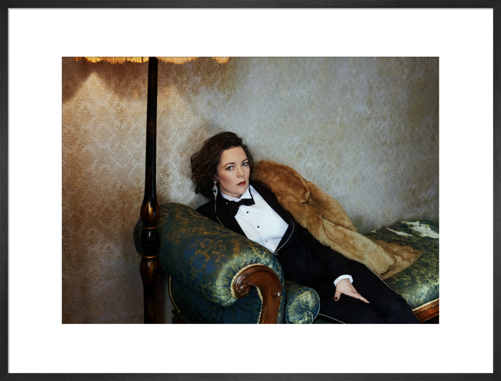 Olivia colman portrait print (art print, extra large, black frame)