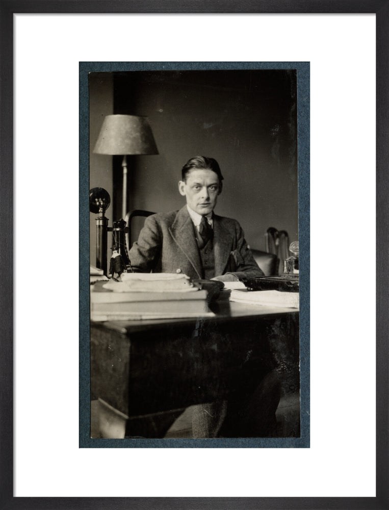 T.s. eliot portrait print (art print, medium, black frame)