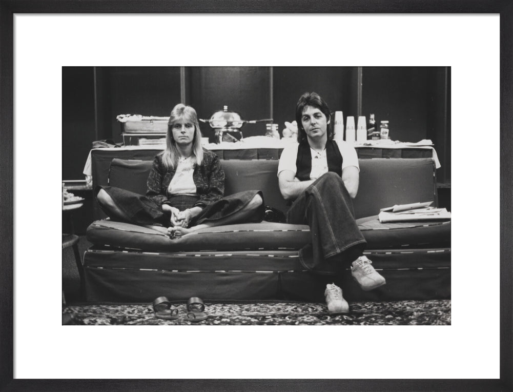Linda mccartney; paul mccartney portrait print (art print, medium, black frame)