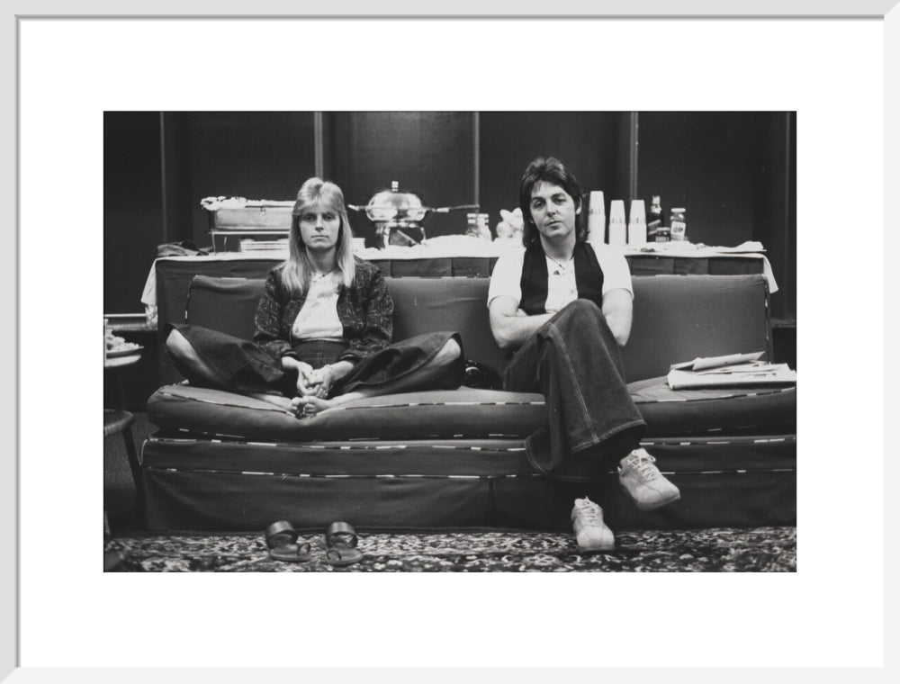 Linda mccartney; paul mccartney portrait print (art print, large, white frame)