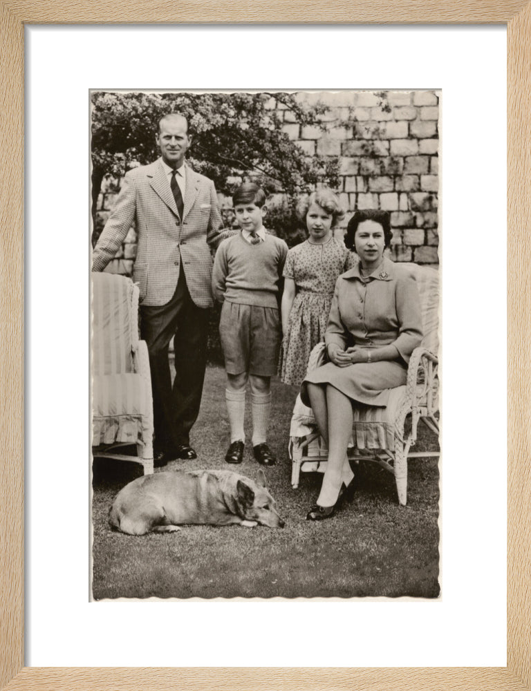 Si 1051670_ihcm 32.00_iwcm 22.00_fls 880600l.tif_fts 880600t.tif_mc ffffff_fwcm 1.50_tmwcm 4.00_bmwcm 4.00_lmwcm 4.00_rmwcm 4.00_maxdim 1000_en_external___iar 1