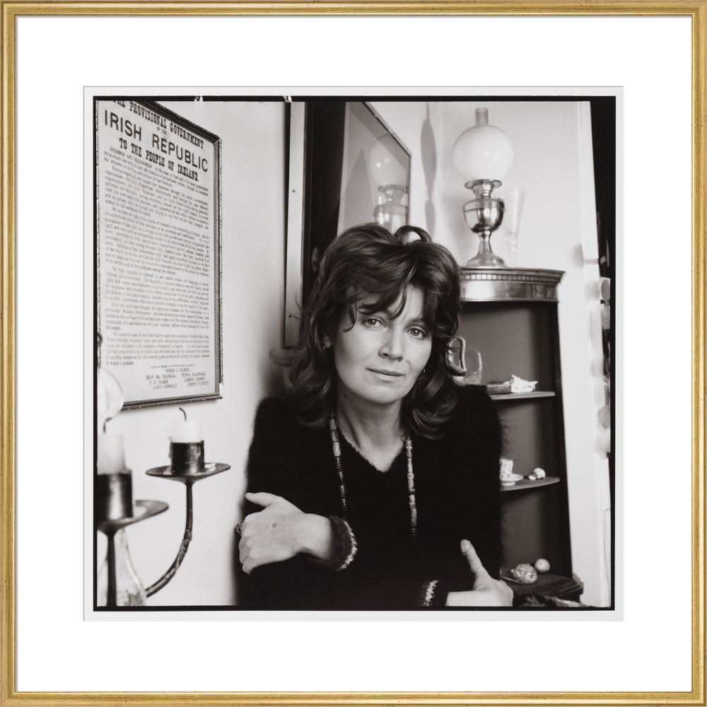 Edna o'brien portrait print (art print, extra large, gold frame)