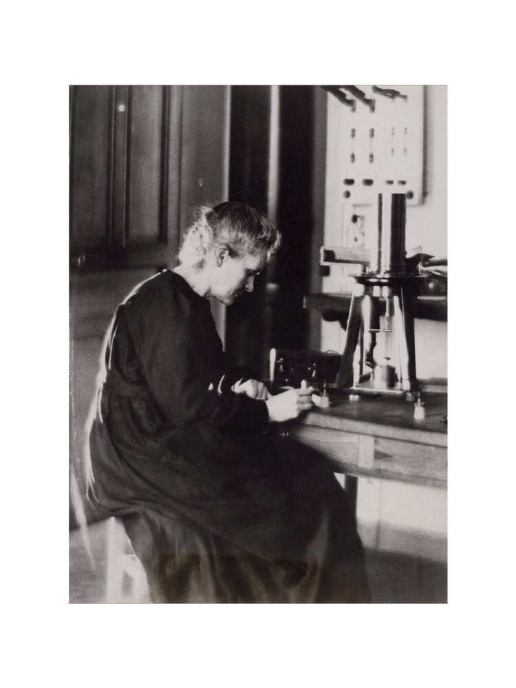 Marie curie portrait print (art print, small, no frame)