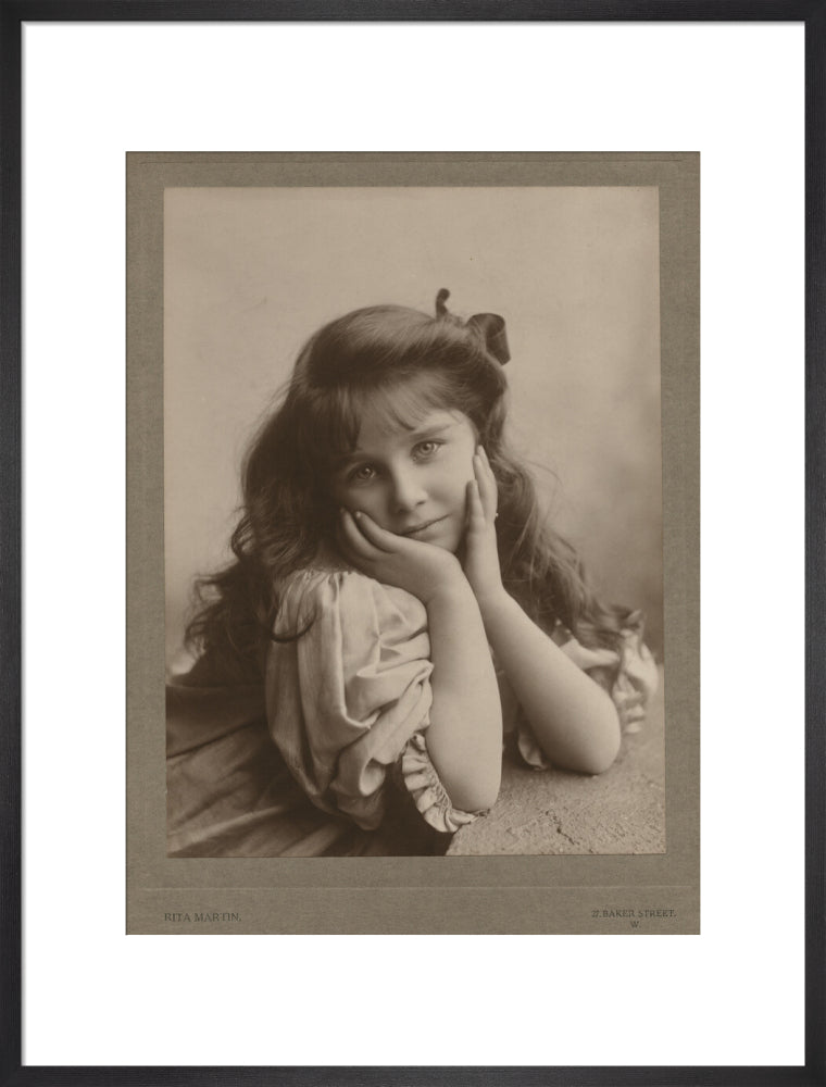 Queen elizabeth, the queen mother portrait print (art print, large, black frame)