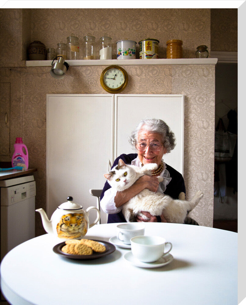 Judith kerr with her cat katinka portrait print (stretched canvas, extra large, no frame)