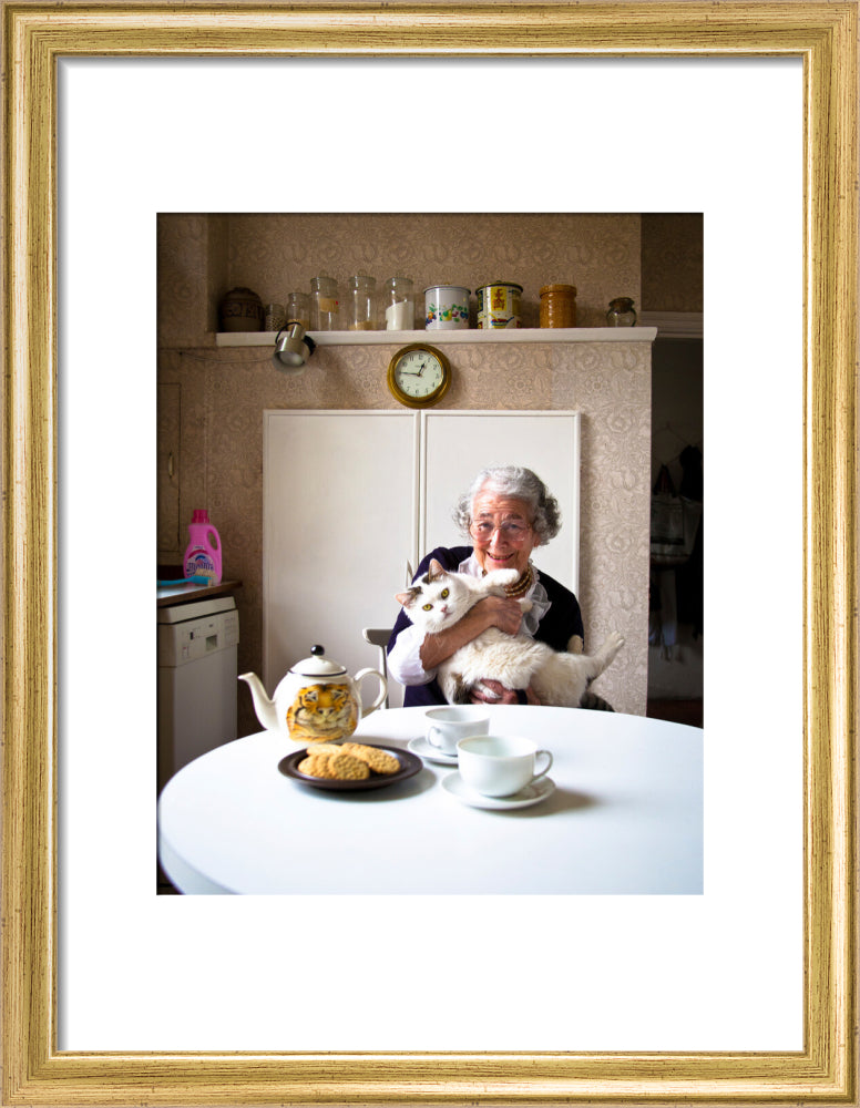 Judith kerr with her cat katinka portrait print (art print, small, gold frame)