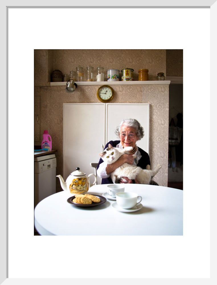 Judith kerr with her cat katinka portrait print (art print, medium, white frame)