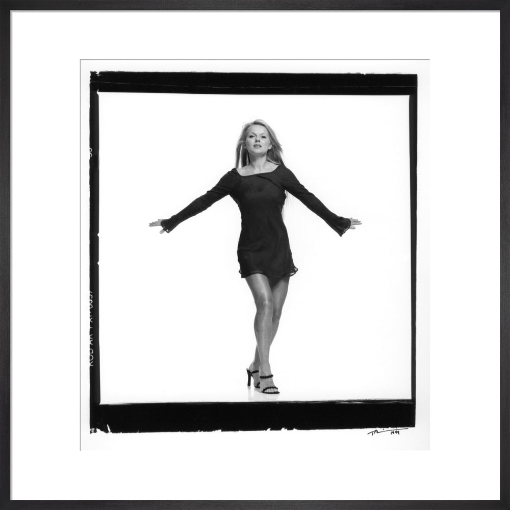 Geri halliwell portrait print (art print, large, black frame)