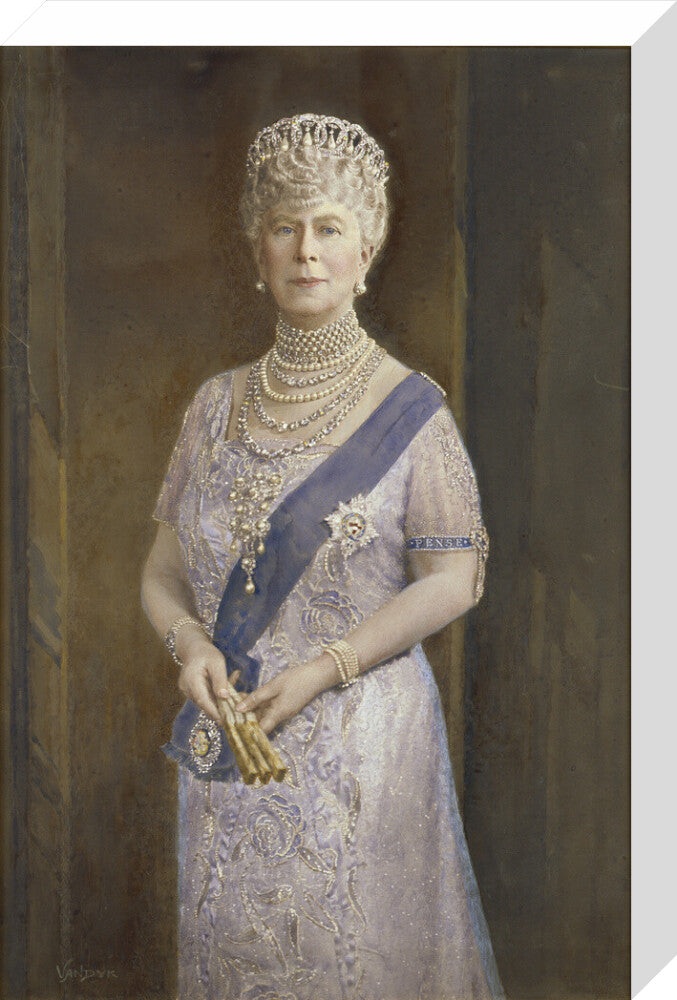 Queen mary portrait print (stretched canvas, medium, no frame)