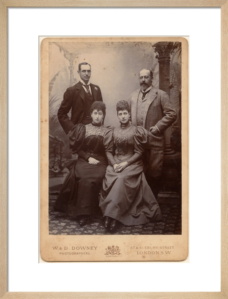 Haakon vii, king of norway; maud, queen of norway; queen alexandra; king edward vii portrait print (art print, medium, natural frame)