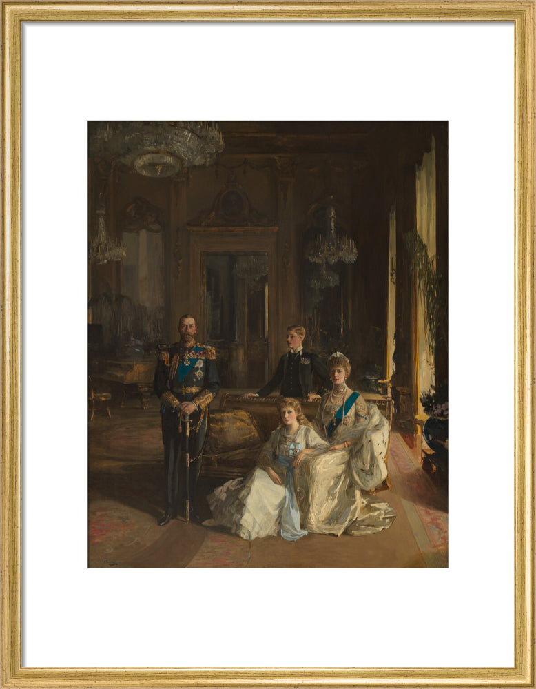 The royal family at buckingham palace, 1913 portrait print (art print, medium, gold frame)