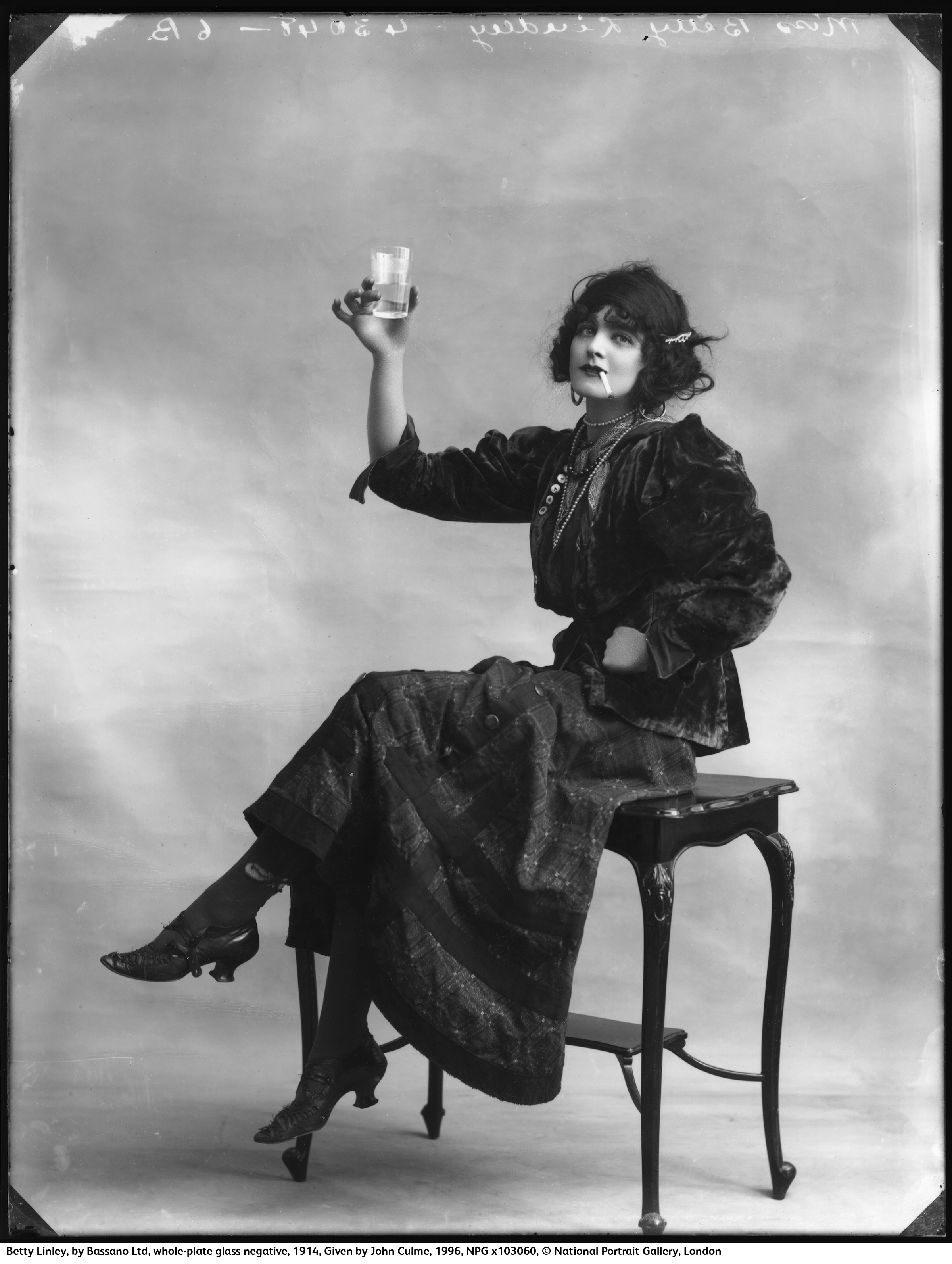 Betty linley t shirt national portrait gallery x103060