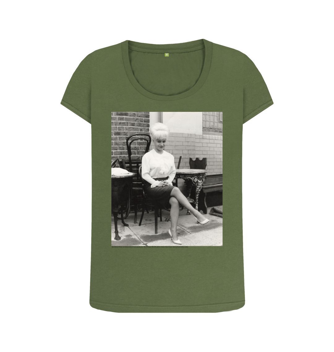 Khaki dame barbara windsor women's scoop neck t shirt