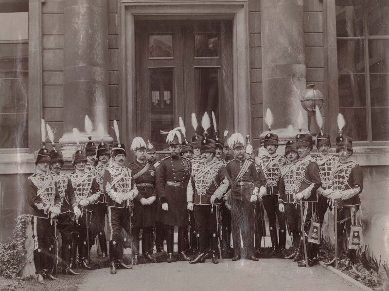 King edward vii with officers of the queen's own oxfordshire hussars npg x29589