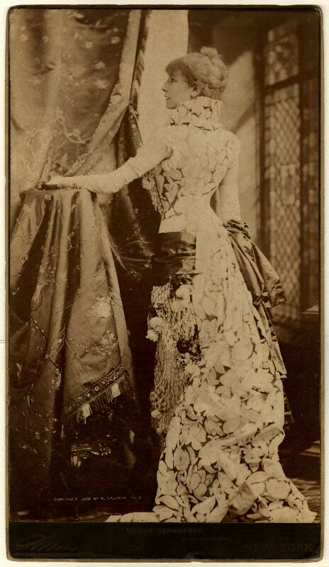 Sarah bernhardt in 'frou frou' npg x1191