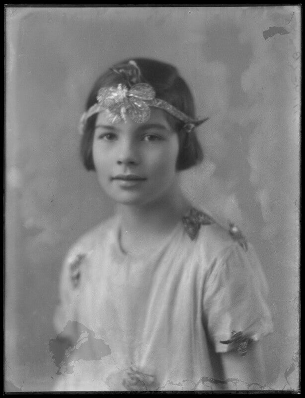 Lady irene violet freesia janet augusta astor of hever (née haig) npg x158658
