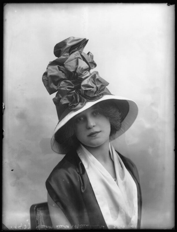 Alice louise lièvre (maison lewis) npg x104157