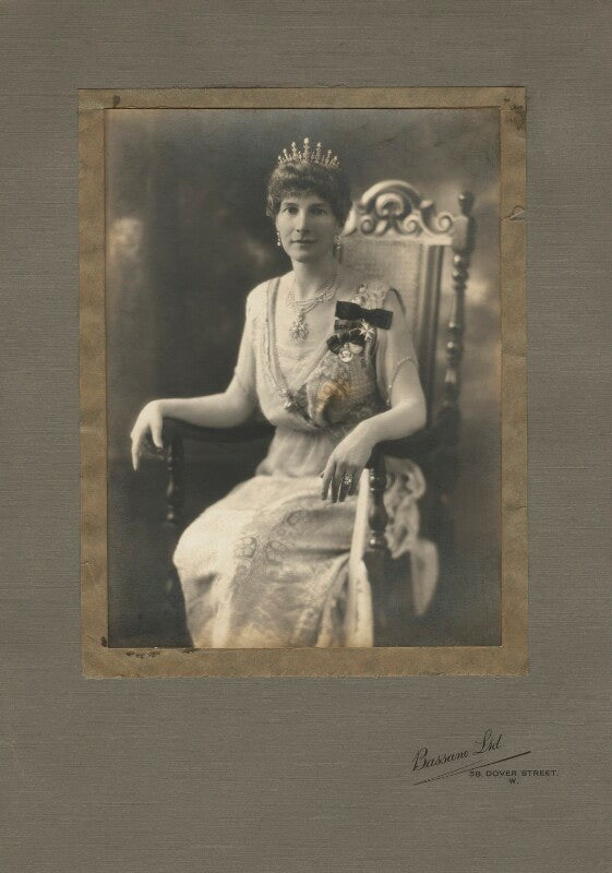 Dorothy maud (née vivian), countess haig npg x127511