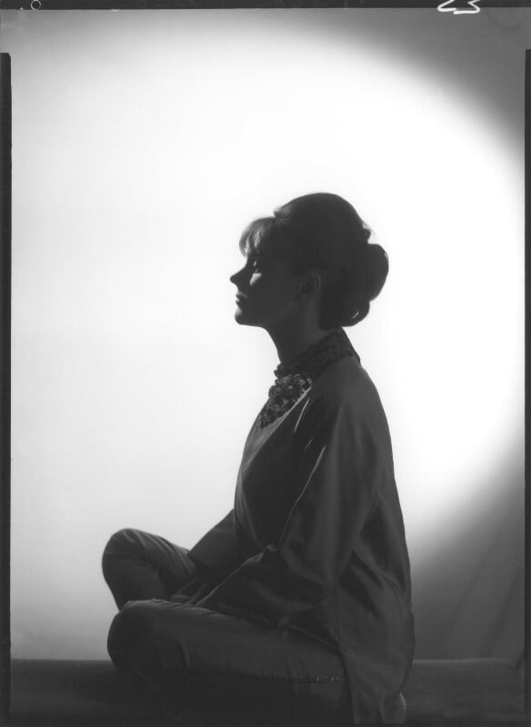 Patricia ('bubbles') evelyn beverly harmsworth (née matthews), viscountess rothermere npg x125386