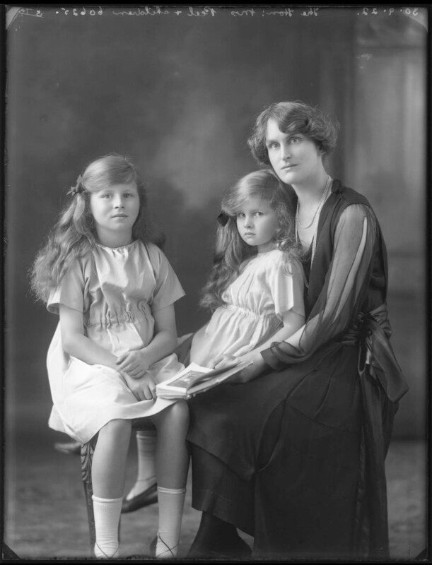 Joan peel; elizabeth home peel; mary gwendolen peel (née emmott) npg x121916