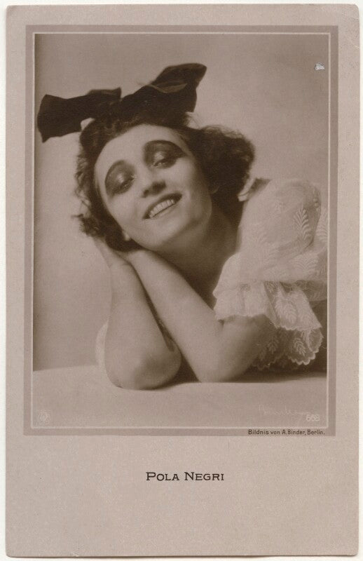 Pola negri npg x139716