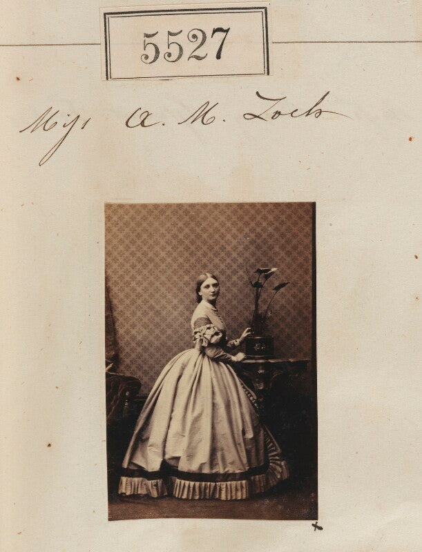 Miss a.m. loch npg ax55484