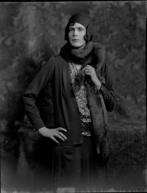 Moira faith lilian (née de yarburgh bateson), lady chichester npg x69577