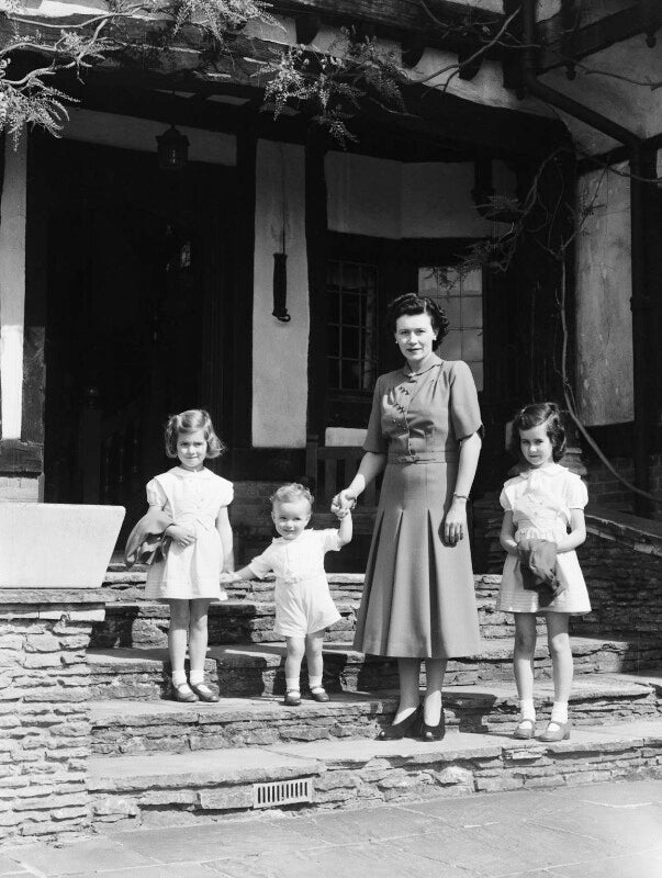 Hon. (barbara) suzanne skyrme (née lyle) with her children npg x78325