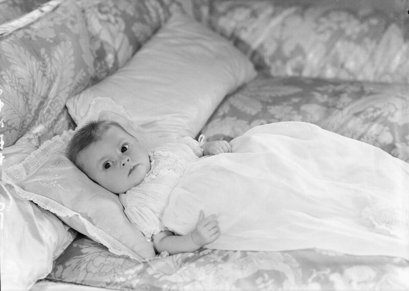 Sheelin virginia (née maxwell), viscountess knollys npg x155425