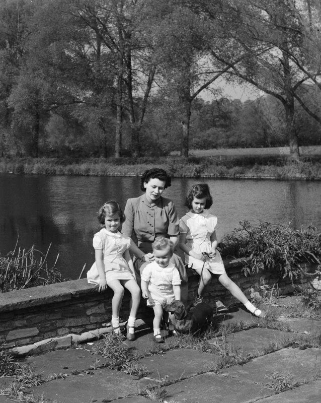 Hon. (barbara) suzanne skyrme (née lyle) with her children npg x78326