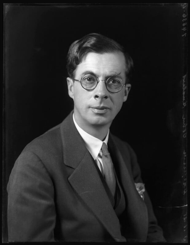 Sir julian huxley npg x81164