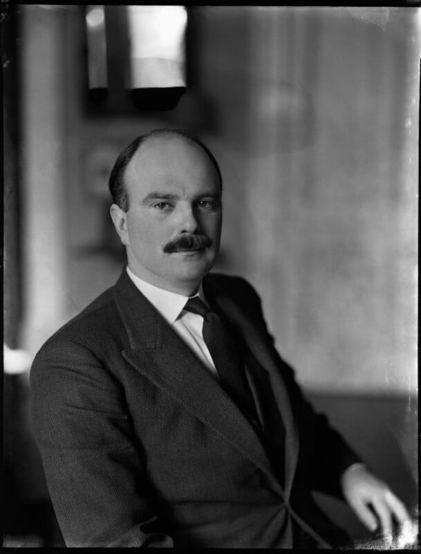 Geoffrey nicholson npg x152640