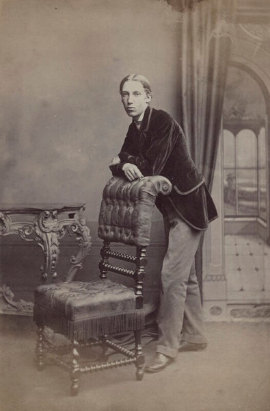 Robert Louis Stevenson Portrait Print – National Portrait Gallery Shop Robert Louis Stevenson Portrait Print – National Portrait Gallery Shop