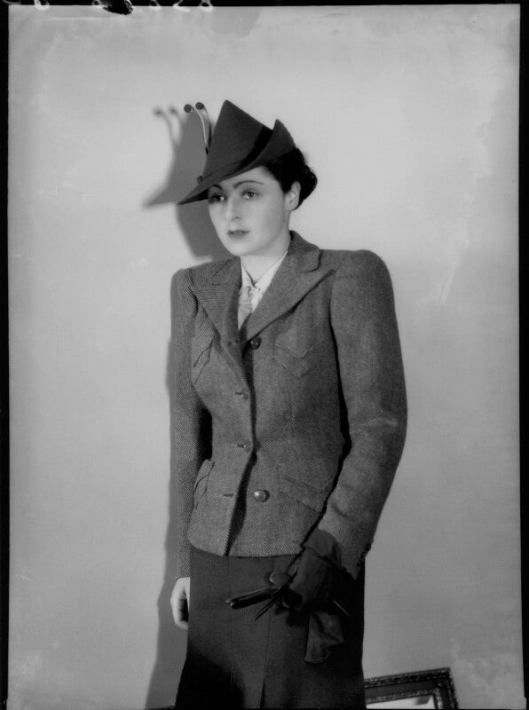 Mona renee v.e. forward (née friedlander) npg x156297