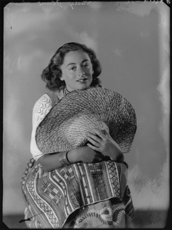 Lady isobel blunt mackenzie (later lady isobel linda) npg x157277