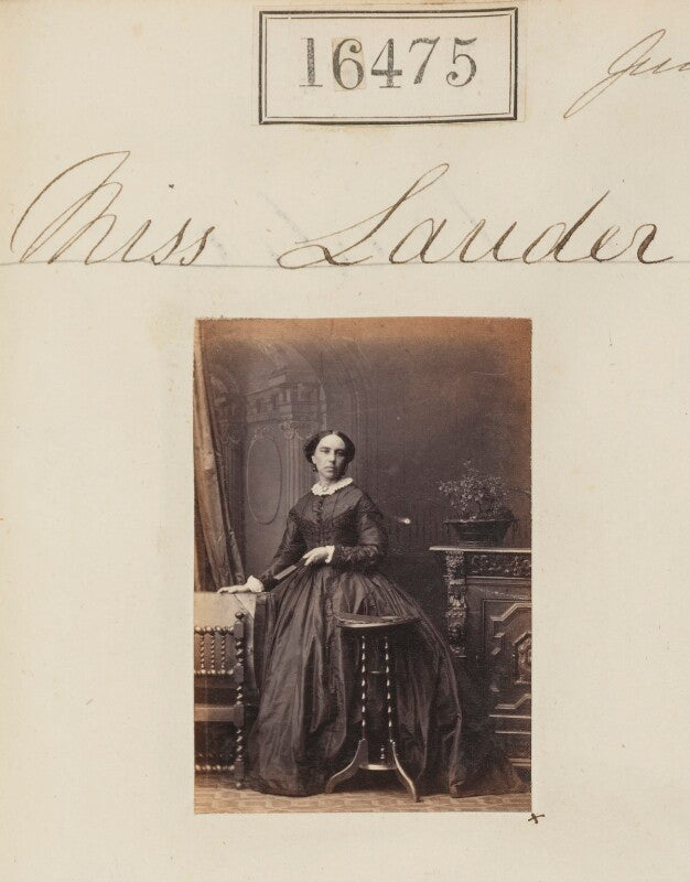 Miss lauder npg ax64387