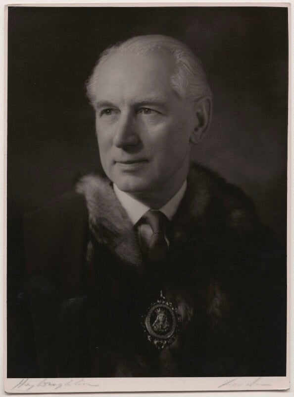 Henry vincent hodson npg x181541