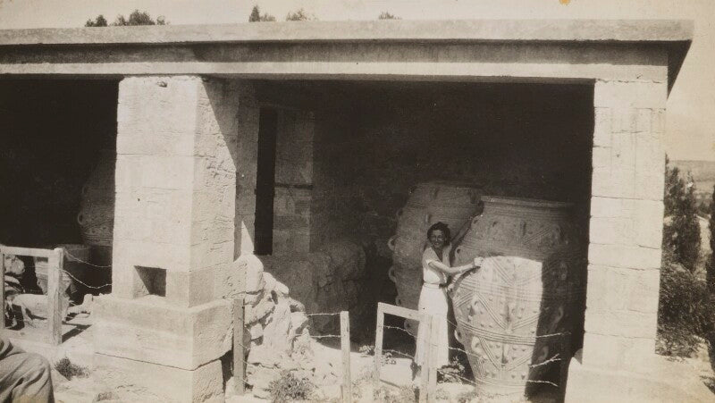 Comtesse phyllis de janzé (née boyd) npg ax183195