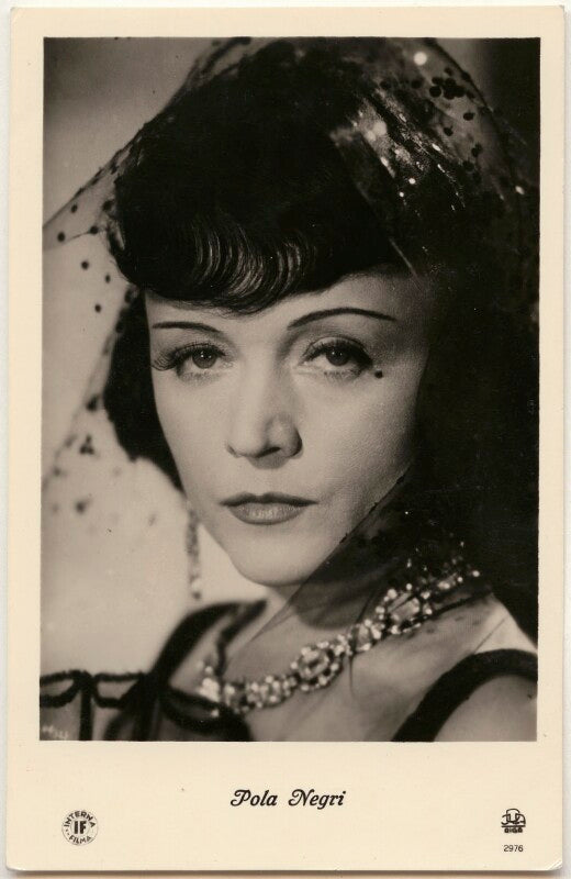 Pola negri npg x139725